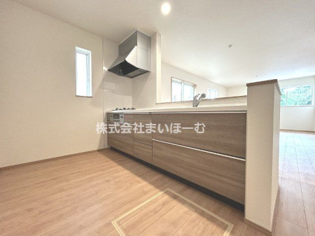 ��ʌ�����s�厚�����q��V�c29-41�̐V�z��ˌ��ẴL�b�`��