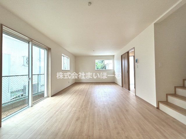 ��ʌ�����s�厚�����q��V�c29-41�̐V�z��ˌ��Ẵ��r���O