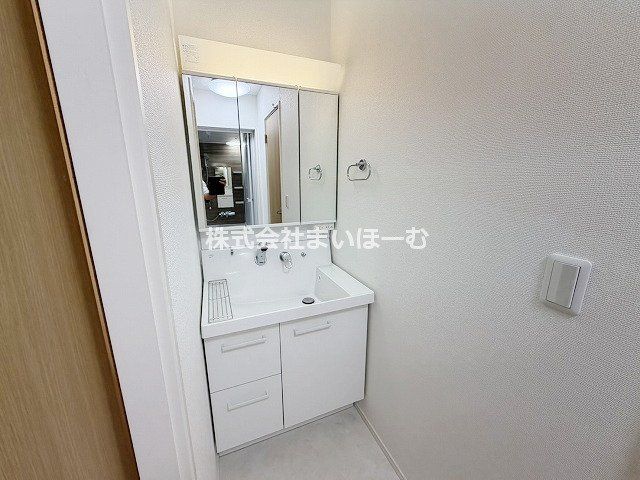 ��ʌ��������܎s�΋擹�c�y4���ڂ̒��È�ˌ��Ă̐��ʑ�E���ʏ�