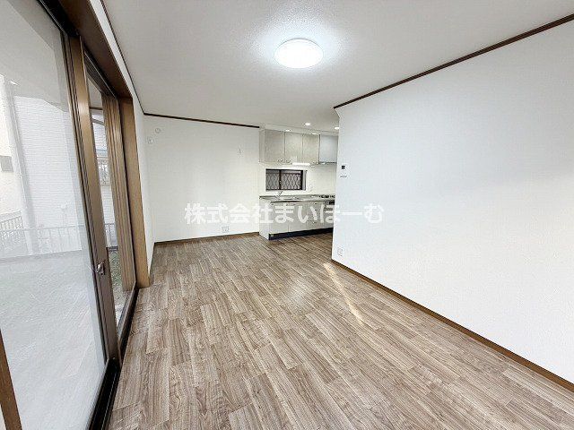 ��ʌ��z�J�s�厚����291-16�̒��È�ˌ��Ẵ��r���O