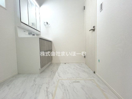 ��ʌ�����s�厚���s�̍��� �̐V�z��ˌ��Ă̐��ʑ�E���ʏ�