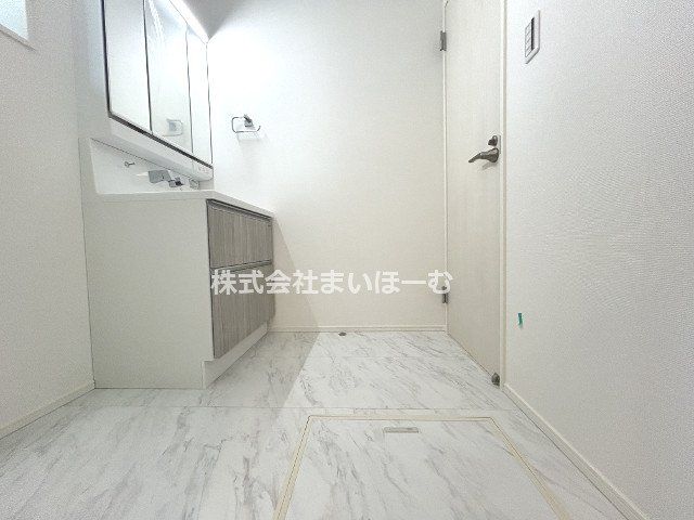 ��ʌ�����s�厚���s�̍��� �̐V�z��ˌ��Ă̐��ʑ�E���ʏ�