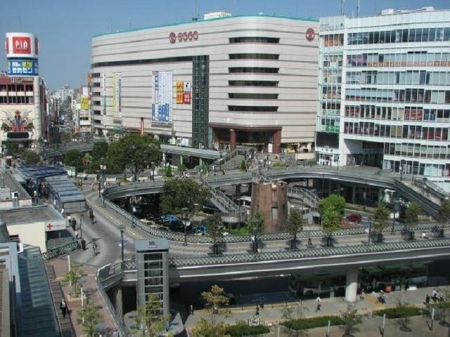 周辺環境　川口駅(JR 京浜東北線) 徒歩17分。 1300m