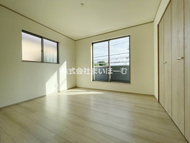 ʌs̉5ڂ̐VzˌĂ̂̑