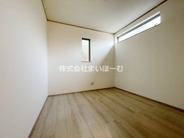 ʌs̉5ڂ̐VzˌĂ̂̑