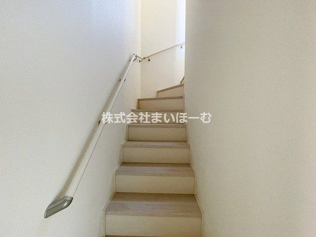 ʌs̉5ڂ̐VzˌĂ̂̑