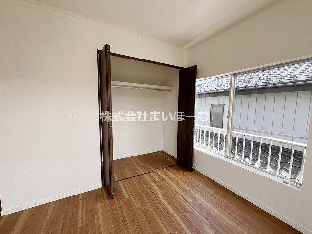 ʌ܎s΋q4ڂ̒ÈˌĂ̎[