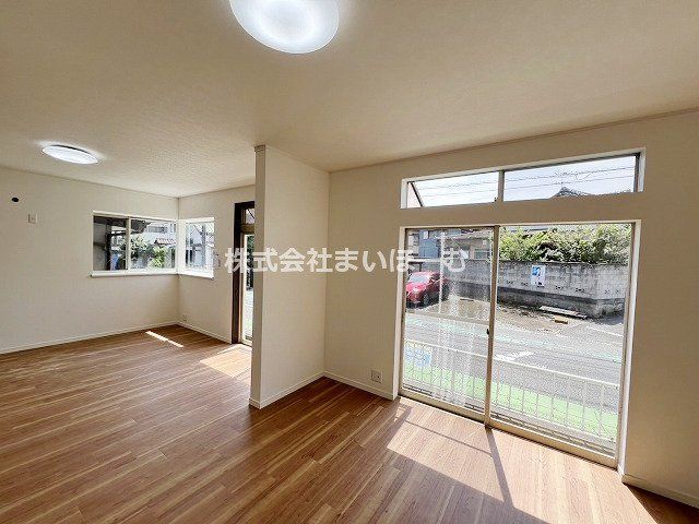 ʌ܎s΋q4ڂ̒ÈˌẴrO