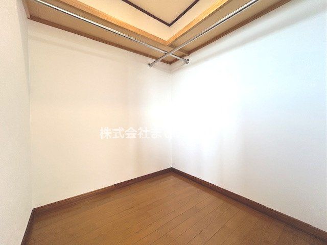 ʌ܎s΋厚q ̒ÈˌĂ̎[