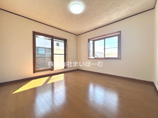 ʌ܎s΋厚q ̒ÈˌĂ̂̑