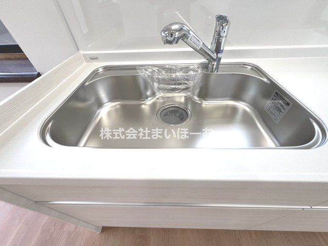 ʌzJsԖ쒬5ڂ̒ÈˌĂ̂̑