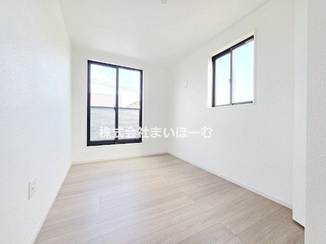 ʌ܎sYa搣5ڂ̐VzˌĂ̂̑