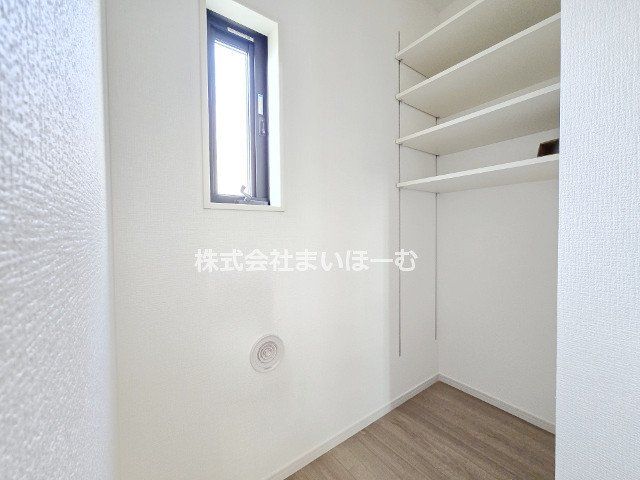 ʌ܎sYa搣5ڂ̐VzˌĂ̎[