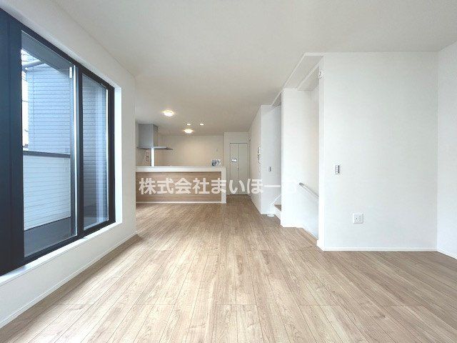 ʌs3ڂ̐VzˌẴrO