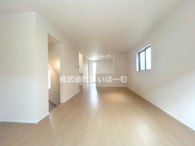 ʌsJ{2ڂ̐VzˌẴrO