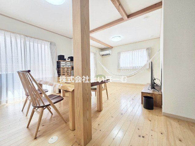 ʌs씵J5ڂ̒ÈˌẴrO