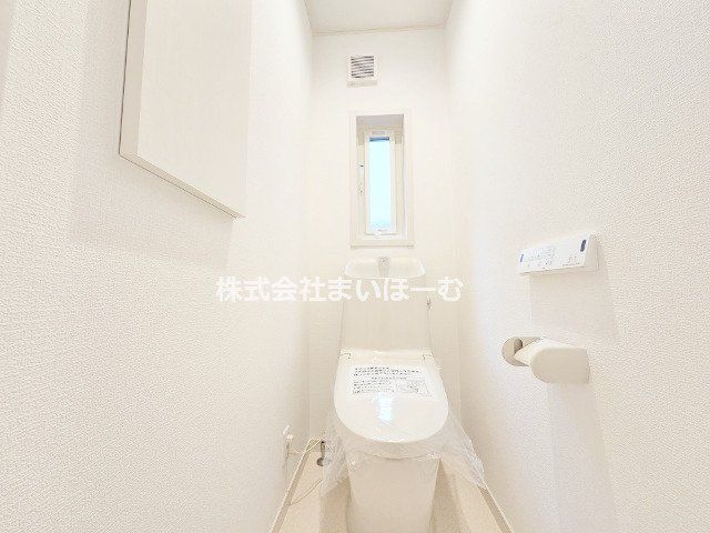 skԉHk3ڂ̐VzˌẴgC