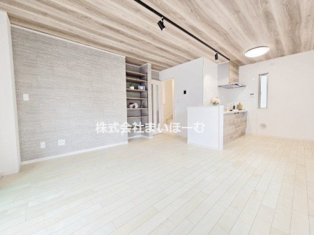 ʌs씵J1ڂ̐VzˌẴrO