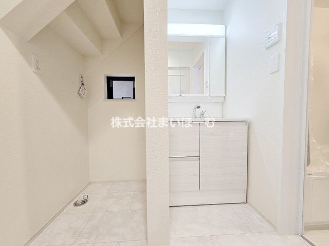 ��ʌ�����s�k���� �̐V�z��ˌ��Ă̐��ʑ�E���ʏ�