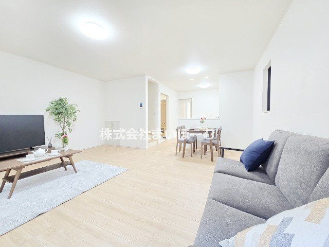 ��ʌ�����s�k���� �̐V�z��ˌ��Ẵ��r���O