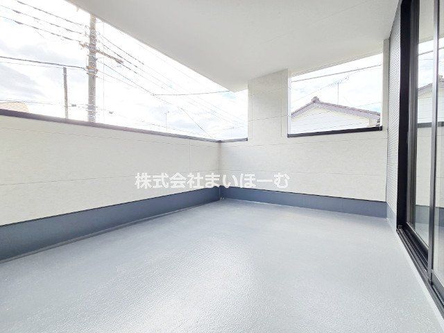 ʌsJ{4ڂ̐VzˌẴoRj[