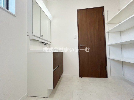 ��ʌ�����s�厚�ΐ_ �̒��È�ˌ��Ă̐��ʑ�E���ʏ�