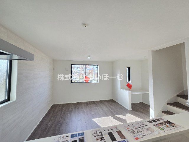 ʌns쒬1ڂ̐VzˌẴrO