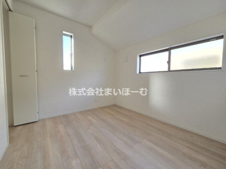 ��ʌ�����s�˒�5���ڂ̐V�z��ˌ��Ă̂��̑�����