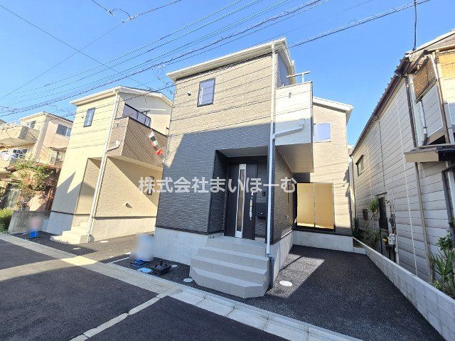 ��ʌ�����s����1���ڂ̐V�z��ˌ��Ă̌��n�O�ώʐ^