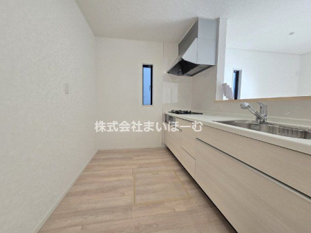 ��ʌ�����s����1���ڂ̐V�z��ˌ��ẴL�b�`��