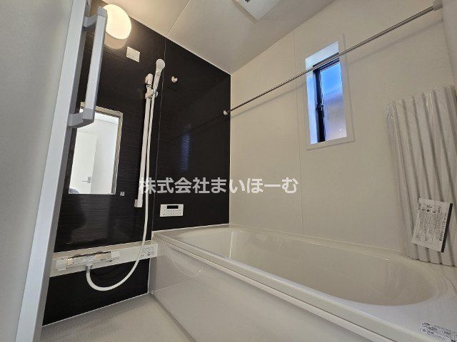 ��ʌ�����s����1���ڂ̐V�z��ˌ��Ă̗���