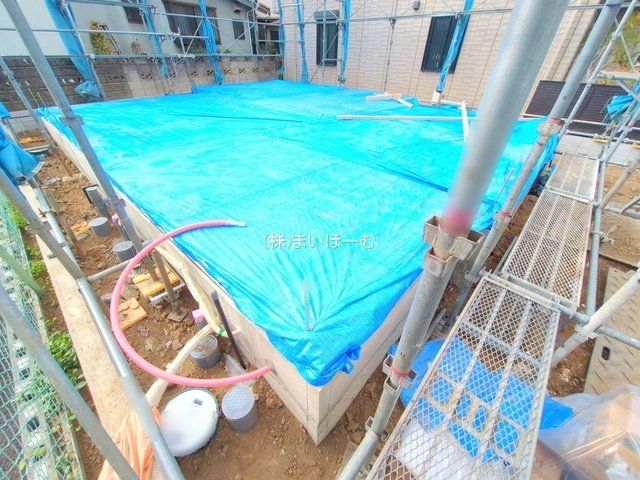 ��ʌ�����s���̉�1���ڂ̐V�z��ˌ��Ă̌��n�O�ώʐ^