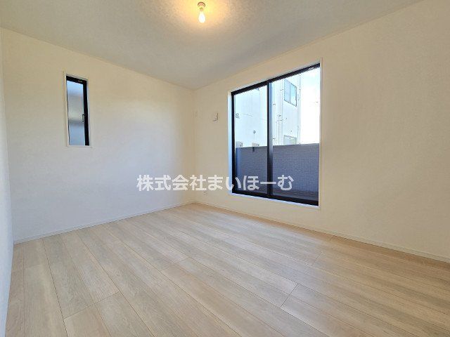 ��ʌ�����s��ؐ�4���ڂ̐V�z��ˌ��Ă̂��̑�����