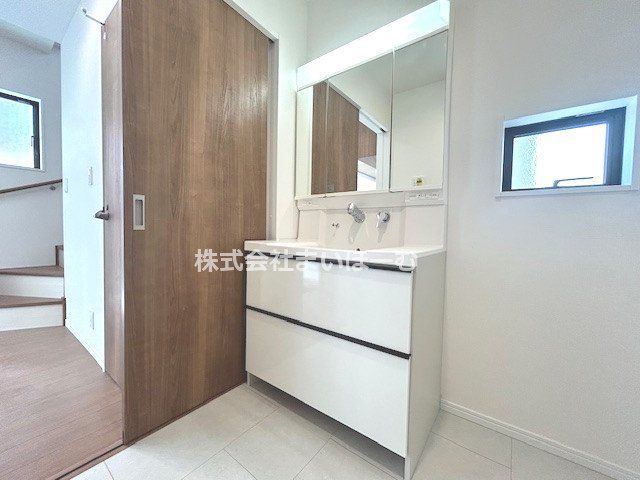 ��ʌ�����s�ŋ{���� �̐V�z��ˌ��Ă̐��ʑ�E���ʏ�