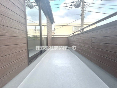 ��ʌ�����s��1���ڂ̐V�z��ˌ��Ẵo���R�j�[