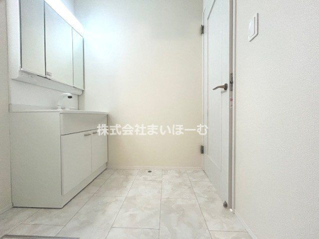 ��ʌ�����s������ �̐V�z��ˌ��Ă̐��ʑ�E���ʏ�