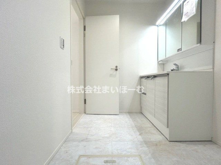 ��ʌ�����s�ŉ�3���ڂ̐V�z��ˌ��Ă̐��ʑ�E���ʏ�