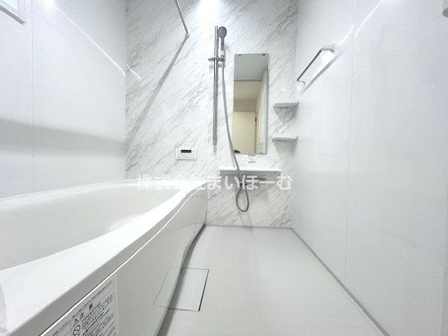 ��ʌ�����s�ŉ�3���ڂ̐V�z��ˌ��Ă̗���