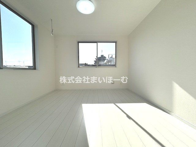 ��ʌ�����s�Œ��c1���ڂ̐V�z��ˌ��Ă̂��̑�����