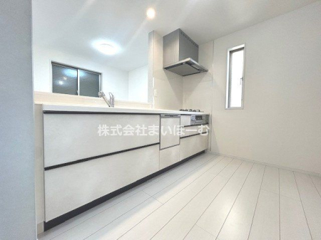 ��ʌ�����s�Œ��c1���ڂ̐V�z��ˌ��ẴL�b�`��