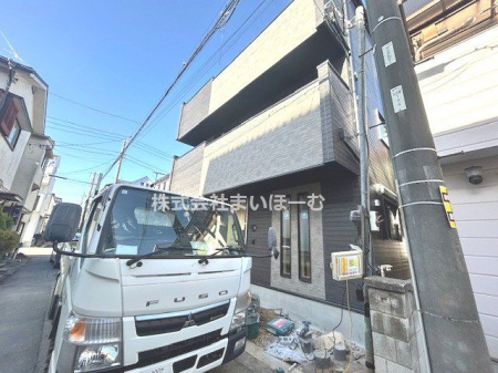 ��ʌ�����s�ŉ�2���ڂ̐V�z��ˌ��Ă̌��n�O�ώʐ^