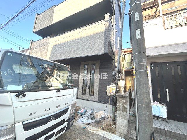 ��ʌ�����s�ŉ�2���ڂ̐V�z��ˌ��Ă̌��n�O�ώʐ^