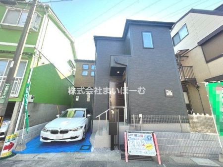 ��ʌ�����s�{�O��3���ڂ̐V�z��ˌ��Ă̌��n�O�ώʐ^