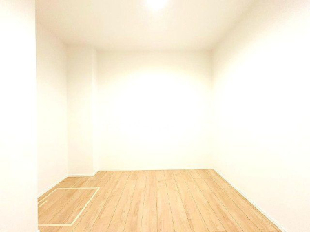 ��ʌ�����s�O��4���ڂ̐V�z��ˌ��Ă̎��[