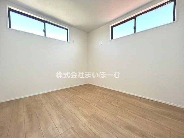 ��ʌ�����s�O��4���ڂ̐V�z��ˌ��Ă̂��̑�����