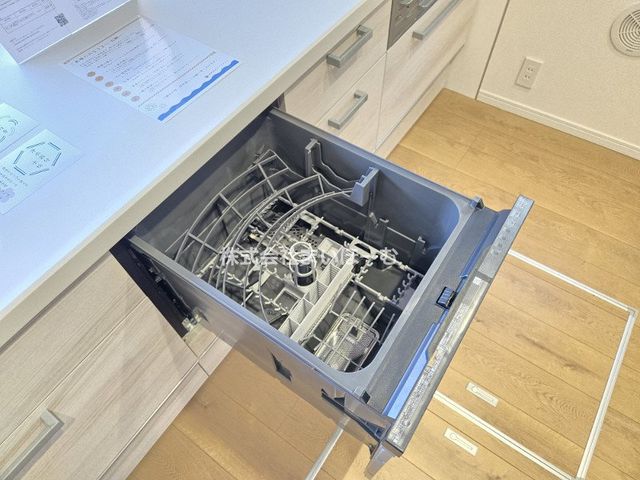 ��ʌ������s�J�˒�1818-3�̒��È�ˌ��ẴL�b�`��