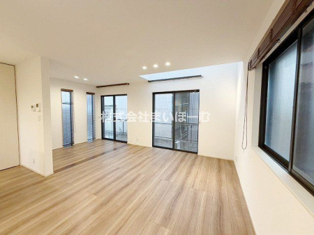 ��ʌ��n�s�ˉz6���ڂ̒��È�ˌ��Ẵ��r���O