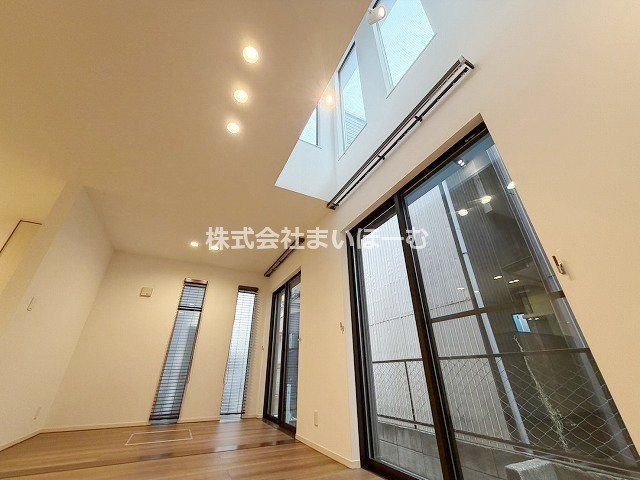 ��ʌ��n�s�ˉz6���ڂ̒��È�ˌ��Ẵ��r���O