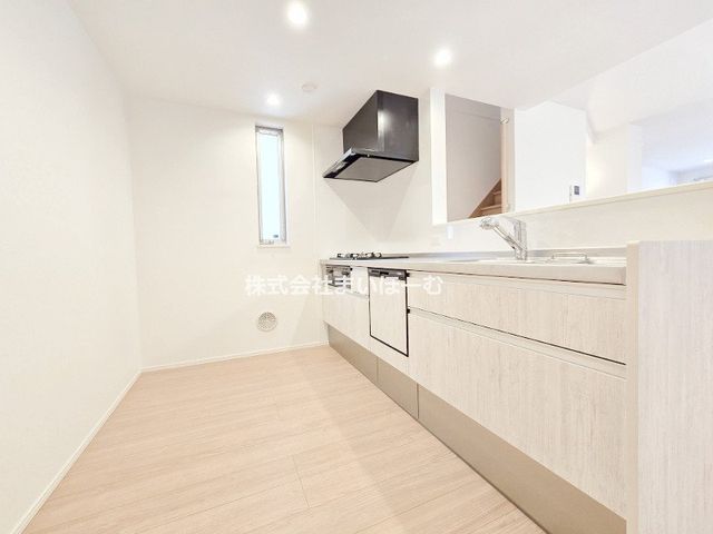 �����s�k�擌�\��5���ڂ̒��È�ˌ��ẴL�b�`��