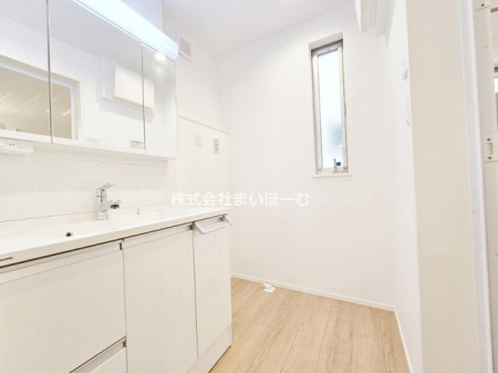 �����s�k�擌�\��5���ڂ̒��È�ˌ��Ă̐��ʑ�E���ʏ�